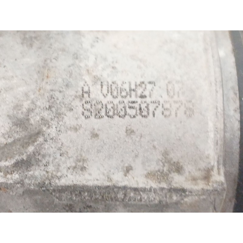 Recambio de enfriador aceite motor para renault trafic ii furgoneta (fl) 2.0 dci 90 (fl0h) referencia OEM IAM 8200507876  