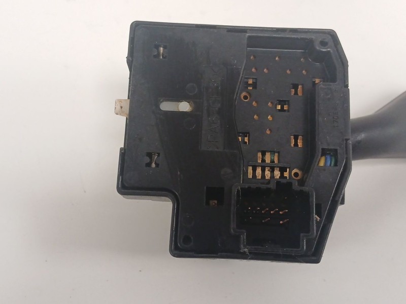 Recambio de mando intermitentes para ford focus berlina (cap) 2.0 tdci cat referencia OEM IAM  12215 