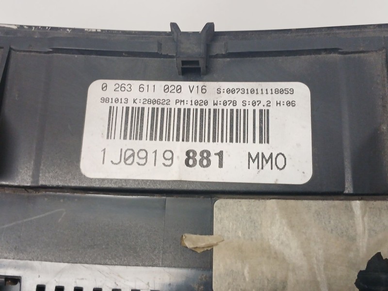 Recambio de cuadro instrumentos para volkswagen golf iv berlina (1j1) 1.4 16v referencia OEM IAM 1J0919881 17827 0263611020
