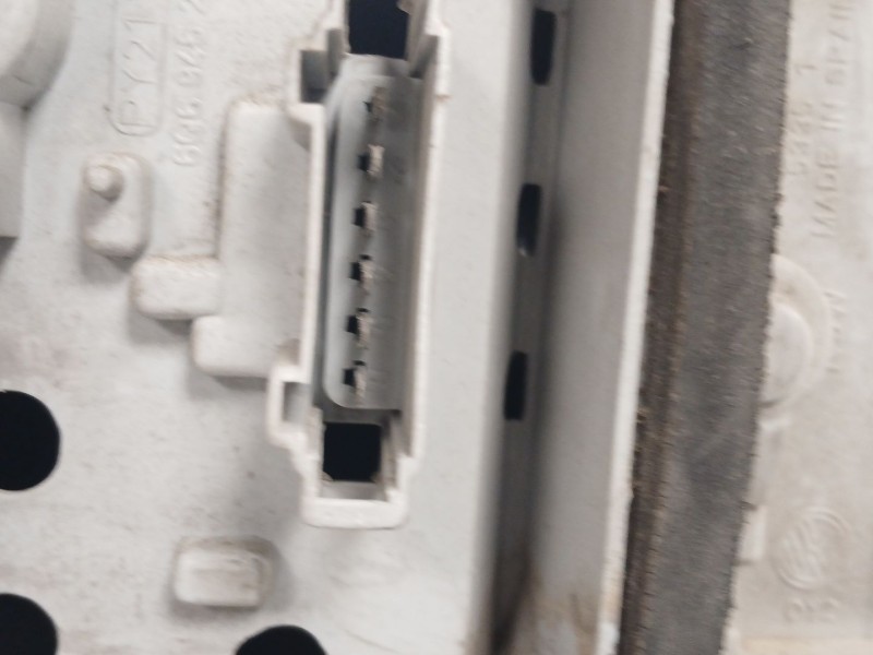 Recambio de piloto trasero derecho para volkswagen polo (9n1) highline referencia OEM IAM 6Q6945096G  