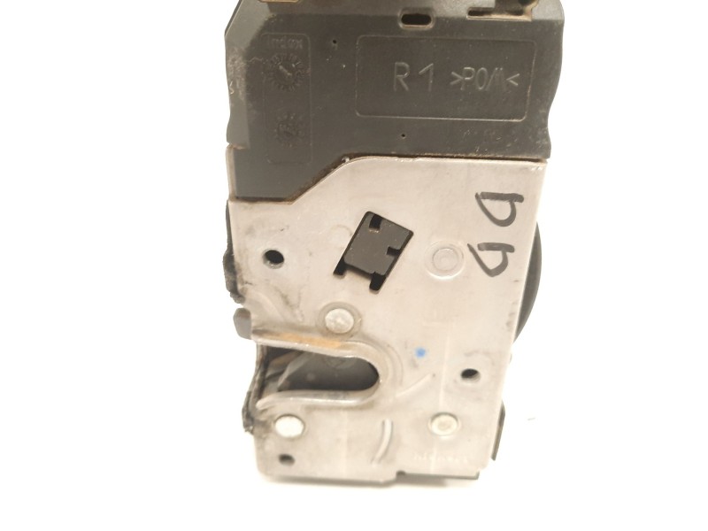 Recambio de cerradura puerta delantera derecha para opel zafira / zafira family b (a05) 1.9 cdti (m75) referencia OEM IAM 132107
