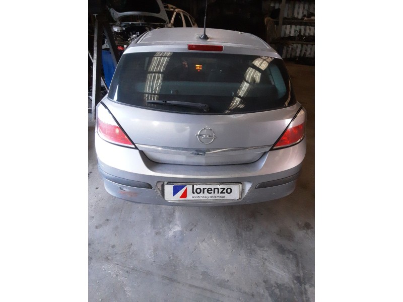 opel astra h (a04) del año 2005