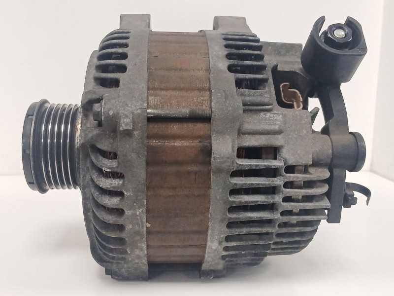 Recambio de alternador para peugeot 407 sw (6e_, 6d_) 2.0 hdi 135 referencia OEM IAM   