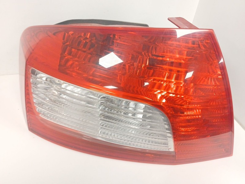 Recambio de piloto trasero izquierdo para peugeot 407 (6d_) 1.6 hdi 110 (6d9hzc, 6d9hyc) referencia OEM IAM   
