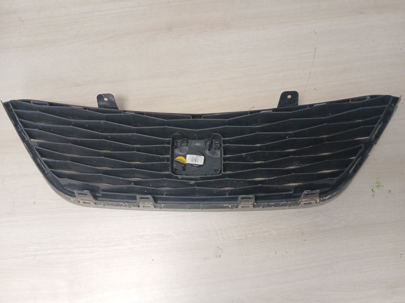 Recambio de rejilla paragolpes central para seat ibiza iv sc (6j1, 6p5) 1.2 tsi referencia OEM IAM 6J0853654G  