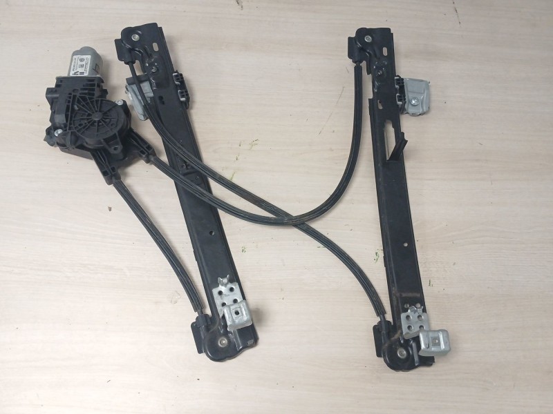 Recambio de elevalunas delantero derecho para seat ibiza iv sc (6j1, 6p5) 1.2 tsi referencia OEM IAM 6R0959802AR  
