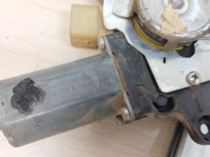 Recambio de elevalunas delantero izquierdo para mercedes-benz vito / mixto furgoneta (w639) 111 cdi (639.601, 639.603, 639.605) 