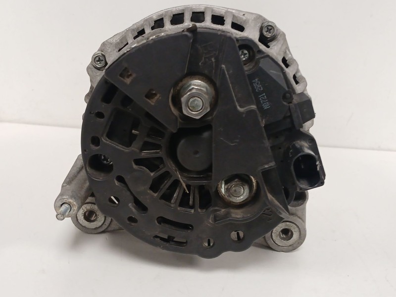 Recambio de alternador para seat ibiza iv st (6j8, 6p8) 1.6 tdi referencia OEM IAM 113992  