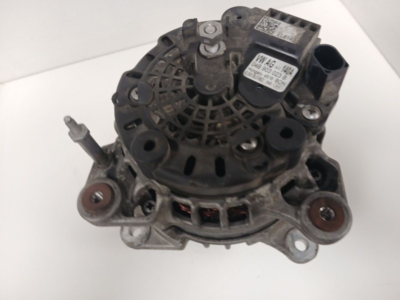 Recambio de alternador para seat ibiza iv (6j5, 6p1) 1.4 tdi referencia OEM IAM 04B903023B  