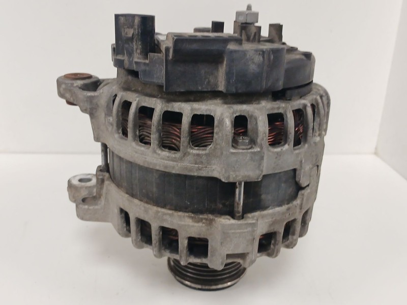 Recambio de alternador para seat ibiza iv (6j5, 6p1) 1.4 tdi referencia OEM IAM 04B903023B  
