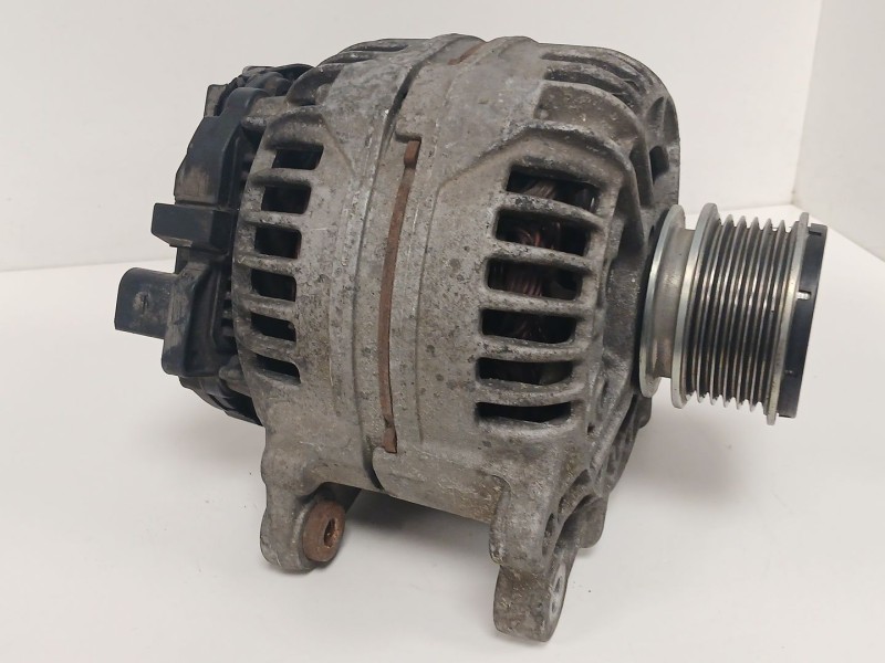 Recambio de alternador para volkswagen golf v (1k1) 2.0 tdi 16v referencia OEM IAM   