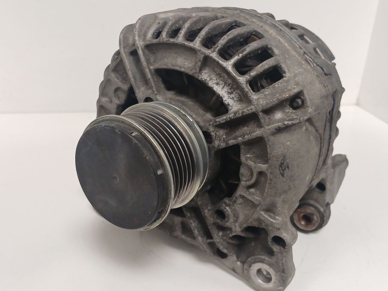 Recambio de alternador para volkswagen golf v (1k1) 2.0 tdi 16v referencia OEM IAM   