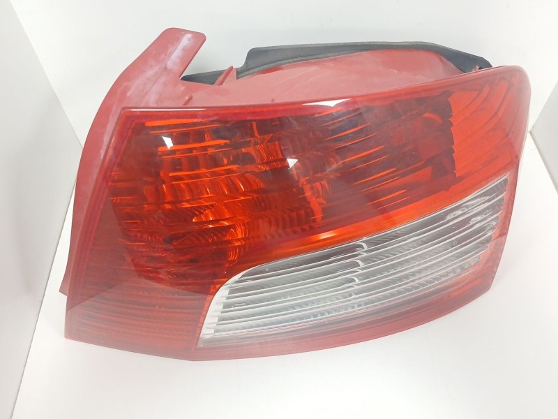 Recambio de piloto trasero derecho para peugeot 407 (6d_) 1.6 hdi 110 (6d9hzc, 6d9hyc) referencia OEM IAM   