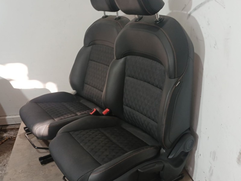Recambio de juego asientos completo para mg mg3 hybrid+ 1.5 referencia OEM IAM   