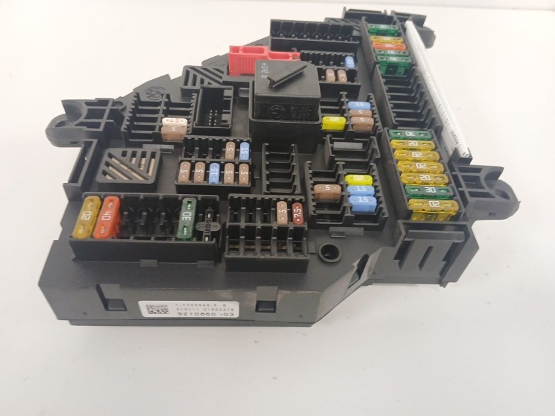 Recambio de caja reles / fusibles para bmw x3 (f25) xdrive 20 d referencia OEM IAM 921086003  