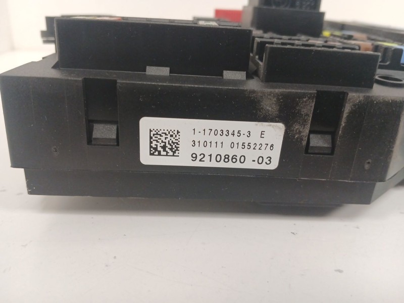 Recambio de caja reles / fusibles para bmw x3 (f25) xdrive 20 d referencia OEM IAM 921086003  