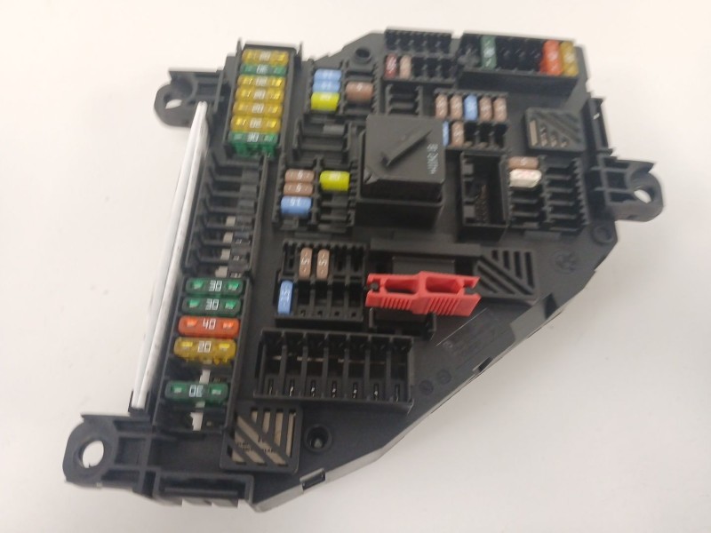 Recambio de caja reles / fusibles para bmw x3 (f25) xdrive 20 d referencia OEM IAM 921086003  