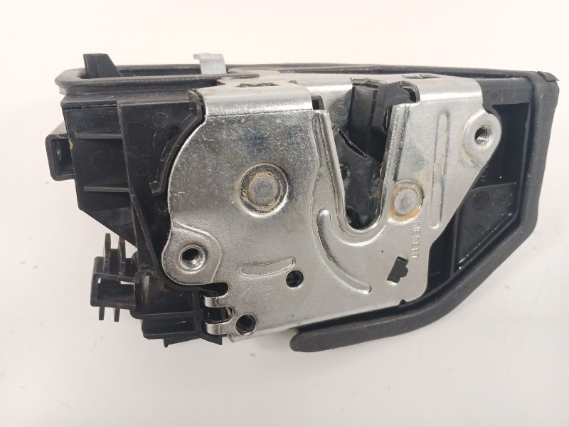 Recambio de cerradura puerta delantera derecha para bmw x3 (f25) xdrive 20 d referencia OEM IAM 7276668  