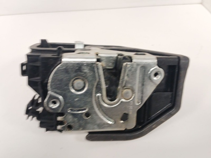 Recambio de cerradura puerta trasera derecha para bmw x3 (f25) xdrive 20 d referencia OEM IAM 7276674  