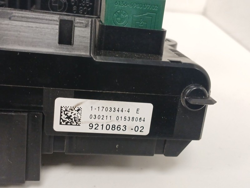 Recambio de caja reles / fusibles para bmw x3 (f25) xdrive 20 d referencia OEM IAM 921086302  