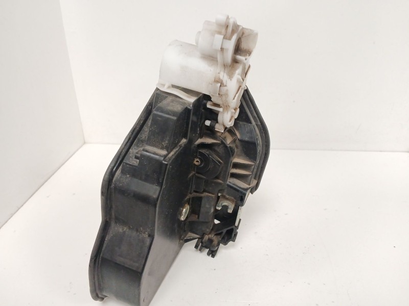 Recambio de cerradura puerta delantera izquierda para bmw x3 (f25) xdrive 20 d referencia OEM IAM 7276661  