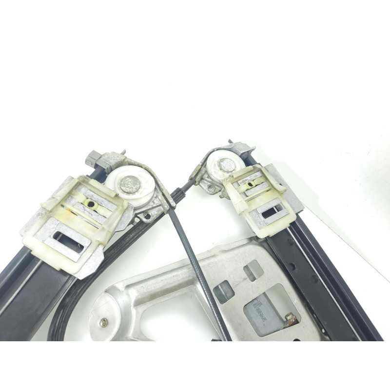 Recambio de elevalunas delantero izquierdo para mercedes-benz clase s (w220) berlina 400 cdi (220.028) referencia OEM IAM 220720