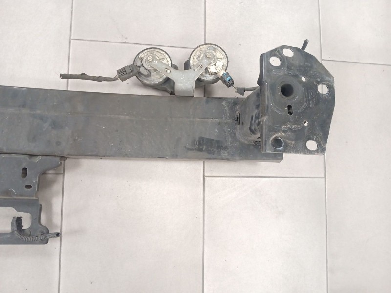 Recambio de refuerzo paragolpes delantero para renault captur ii (hf_) tce 155 (hfmn) referencia OEM IAM   