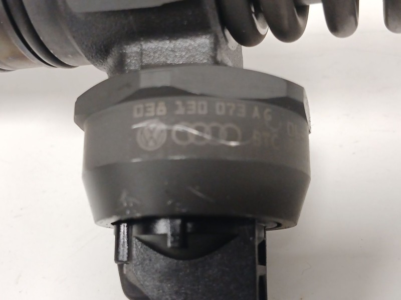 Recambio de inyector para volkswagen touran (1t1, 1t2) 1.9 tdi referencia OEM IAM 038130073AG  