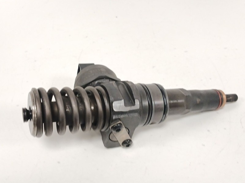 Recambio de inyector para volkswagen touran (1t1, 1t2) 1.9 tdi referencia OEM IAM 038130073AG  