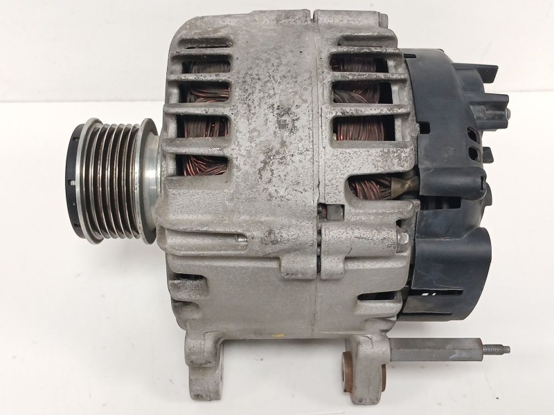 Recambio de alternador para volkswagen touran (1t1, 1t2) 1.9 tdi referencia OEM IAM 03L903023F TG14C026 