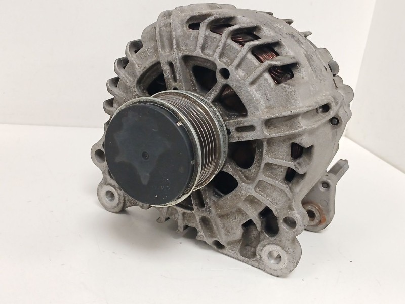 Recambio de alternador para volkswagen touran (1t1, 1t2) 1.9 tdi referencia OEM IAM 03L903023F TG14C026 