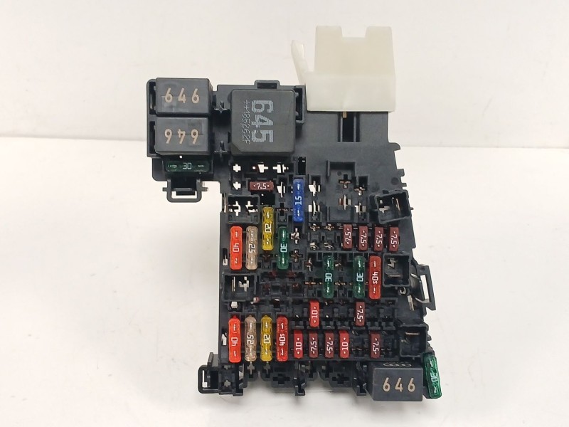 Recambio de caja reles / fusibles para volkswagen golf vii variant (ba5, bv5) 1.6 tdi referencia OEM IAM   