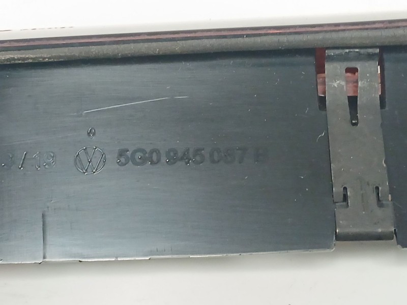 Recambio de piloto central de freno para volkswagen golf vii variant (ba5, bv5) 1.6 tdi referencia OEM IAM 5G0345087B  