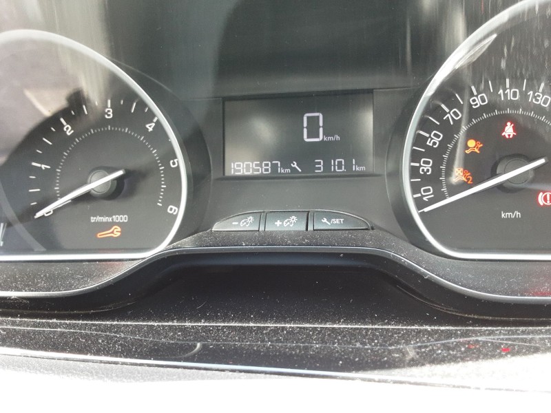 peugeot 208 i (ca_, cc_) del año 2019