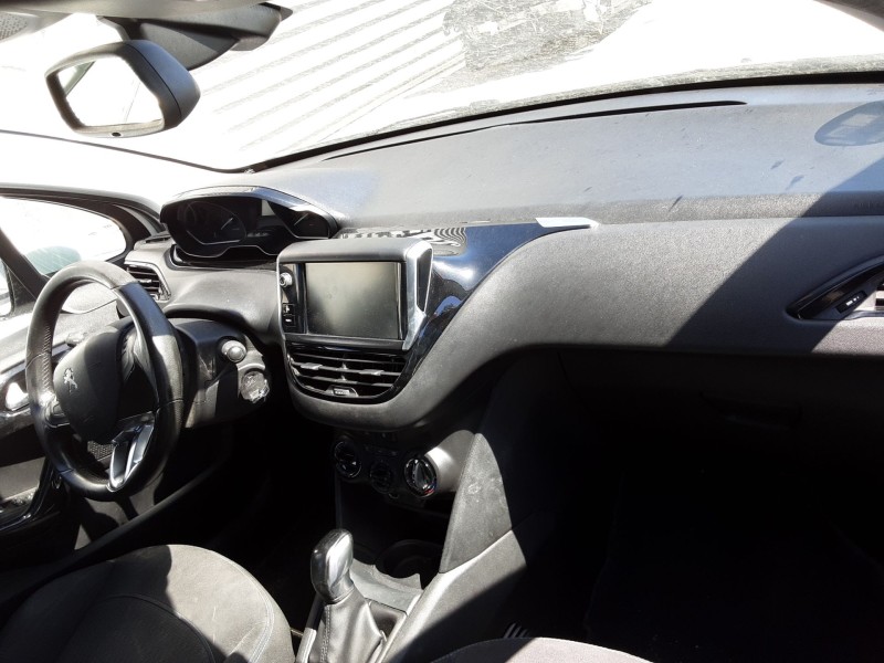peugeot 208 i (ca_, cc_) del año 2019