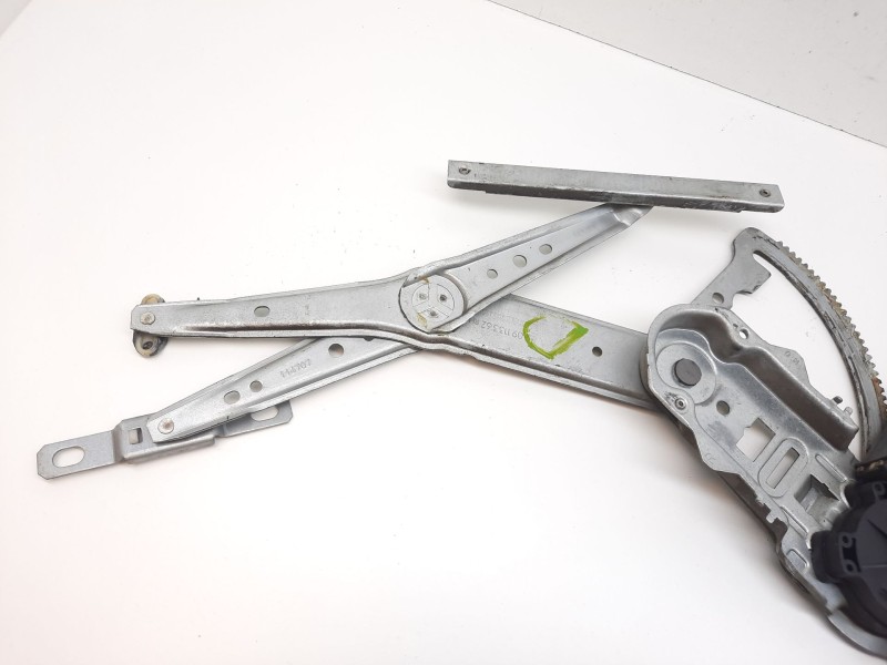 Recambio de elevalunas delantero derecho para opel corsa c 1.7 16v dti cat (y 17 dt / lr6) referencia OEM IAM  30976 