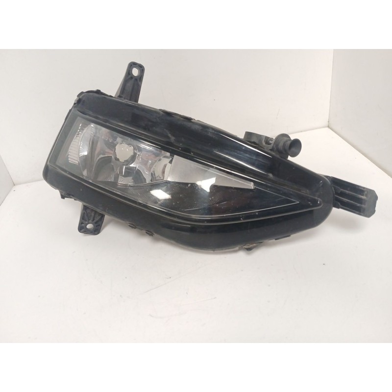 Recambio de faro antiniebla derecho para volkswagen golf vii variant (ba5, bv5) 1.6 tdi referencia OEM IAM   