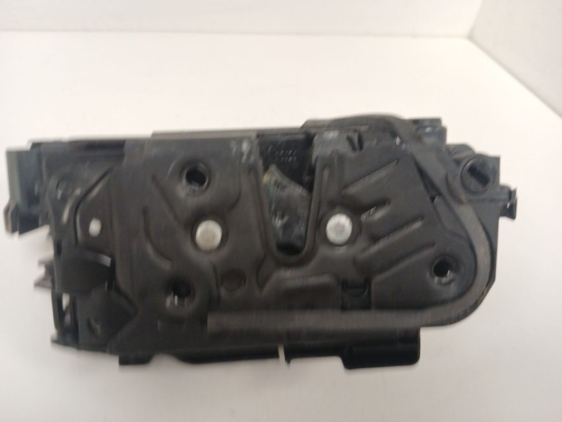Recambio de cerradura puerta trasera derecha para volkswagen golf vii variant (ba5, bv5) 1.6 tdi referencia OEM IAM 5TA839016L  