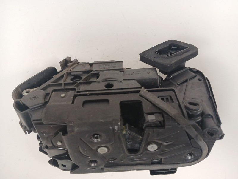 Recambio de cerradura puerta trasera derecha para volkswagen golf vii variant (ba5, bv5) 1.6 tdi referencia OEM IAM 5TA839016L  