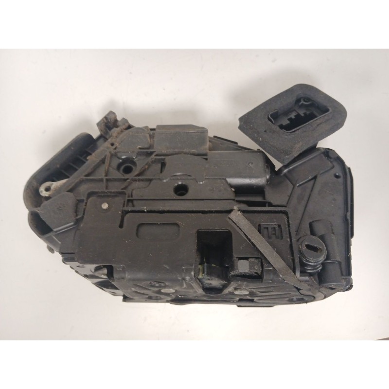 Recambio de cerradura puerta trasera derecha para volkswagen golf vii variant (ba5, bv5) 1.6 tdi referencia OEM IAM 5TA839016L  