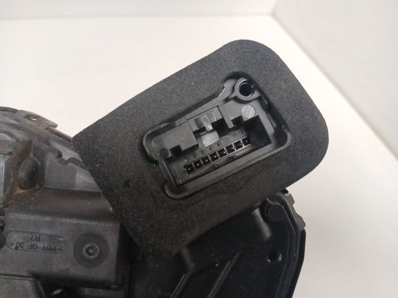 Recambio de cerradura puerta trasera derecha para volkswagen golf vii variant (ba5, bv5) 1.6 tdi referencia OEM IAM 5TA839016L  