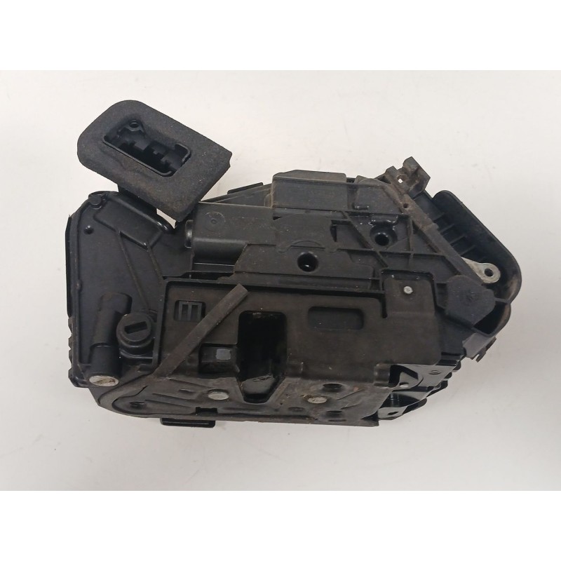 Recambio de cerradura puerta trasera izquierda para volkswagen golf vii variant (ba5, bv5) 1.6 tdi referencia OEM IAM 5TA839015L