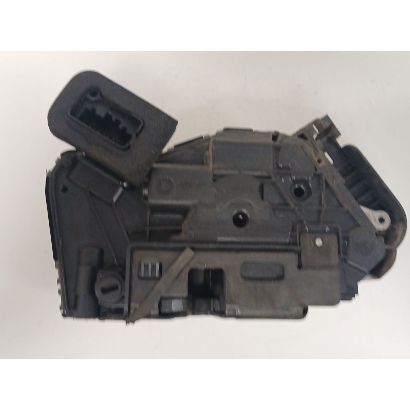 Recambio de cerradura puerta trasera izquierda para volkswagen golf vii variant (ba5, bv5) 1.6 tdi referencia OEM IAM 5TA839015L