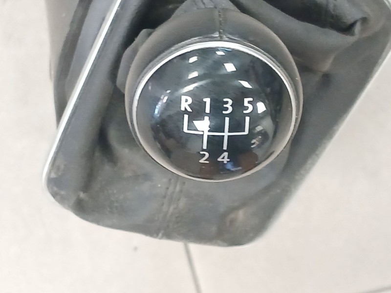Recambio de palanca cambio para volkswagen golf vii variant (ba5, bv5) 1.6 tdi referencia OEM IAM 5Q0711049AP  