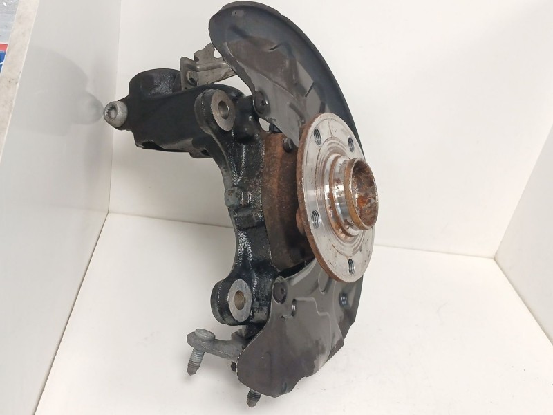 Recambio de mangueta delantera izquierda para volkswagen golf vii variant (ba5, bv5) 1.6 tdi referencia OEM IAM 5Q0256R  