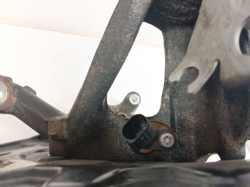 Recambio de mangueta delantera derecha para volkswagen golf vii variant (ba5, bv5) 1.6 tdi referencia OEM IAM 5Q0256R  