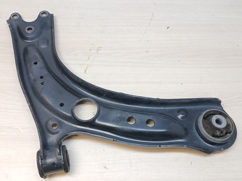 Recambio de brazo suspension inferior delantero izquierdo para volkswagen golf vii variant (ba5, bv5) 1.6 tdi referencia OEM IAM