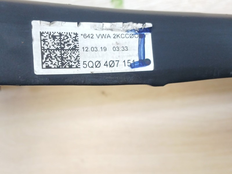 Recambio de brazo suspension inferior delantero izquierdo para volkswagen golf vii variant (ba5, bv5) 1.6 tdi referencia OEM IAM