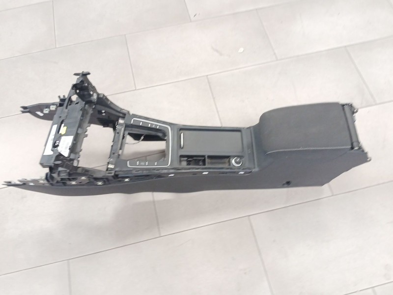 Recambio de consola central para volkswagen golf vii variant (ba5, bv5) 1.6 tdi referencia OEM IAM 5G1863241BL  