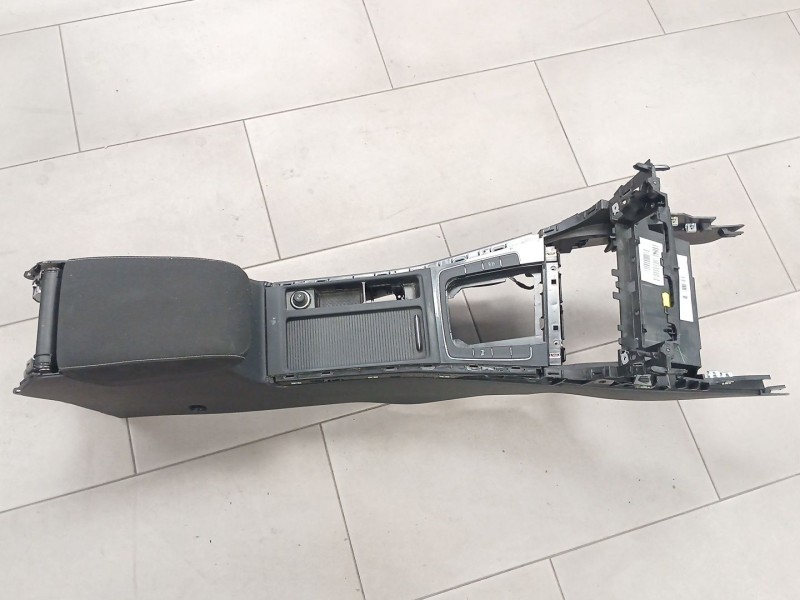 Recambio de consola central para volkswagen golf vii variant (ba5, bv5) 1.6 tdi referencia OEM IAM 5G1863241BL  